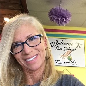 Meet your Posher, Robin